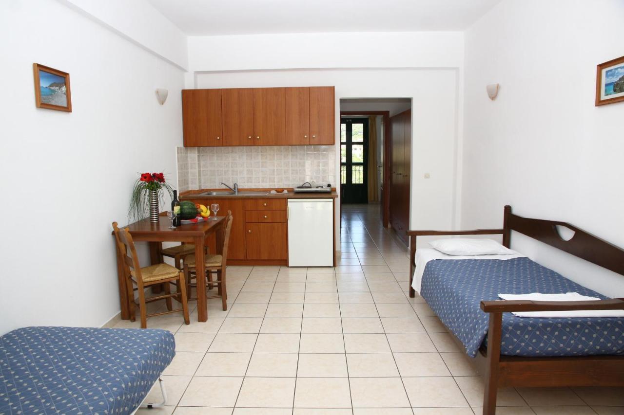 Camari Garden Hotel Apartments Gerani Chanion Extérieur photo