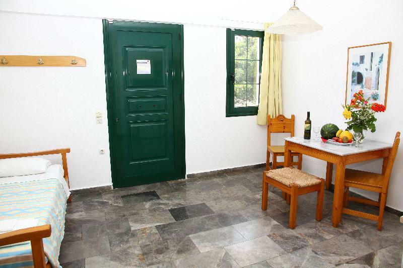 Camari Garden Hotel Apartments Gerani Chanion Extérieur photo
